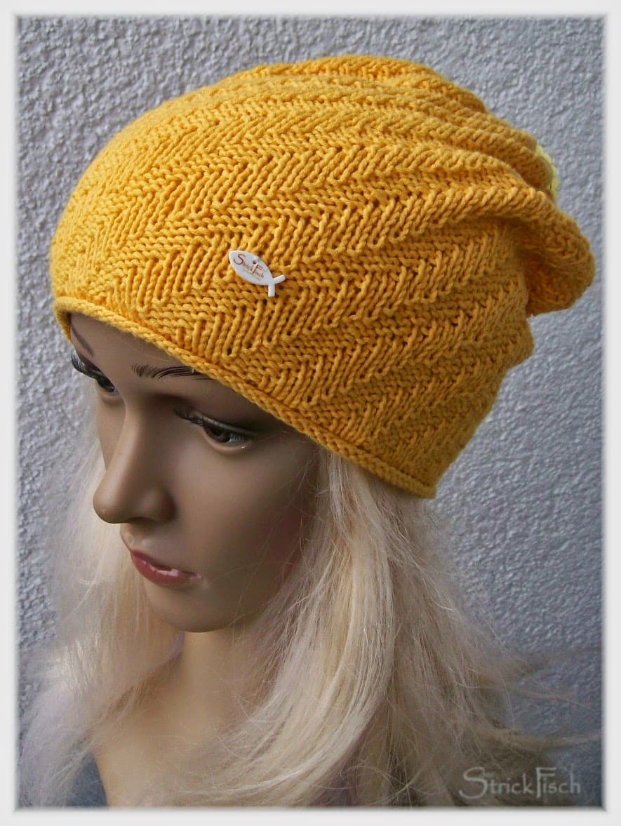 strickfisch-beanie-polo-schräg.gelb